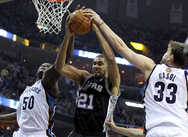 Grizzlies defeat Spurs